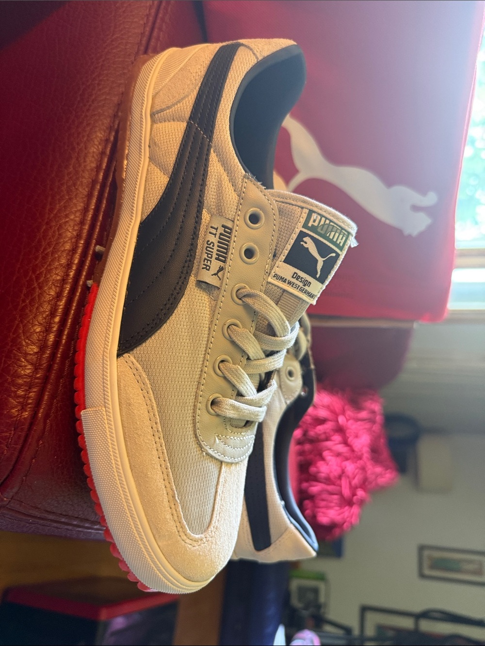 Puma Men’s Low-Top Sneakers in Beige with Black Formstrip